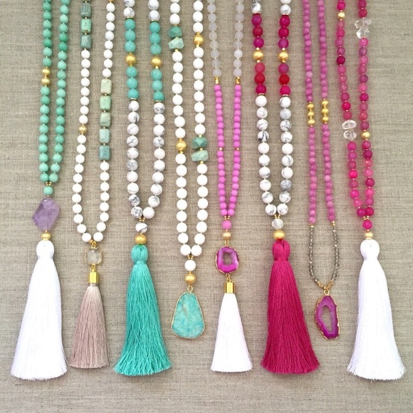 Beautiful Love’s Affect tassel necklace - Picture 2 of 5